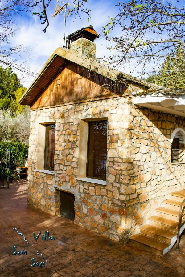 Sem Sem Country house *